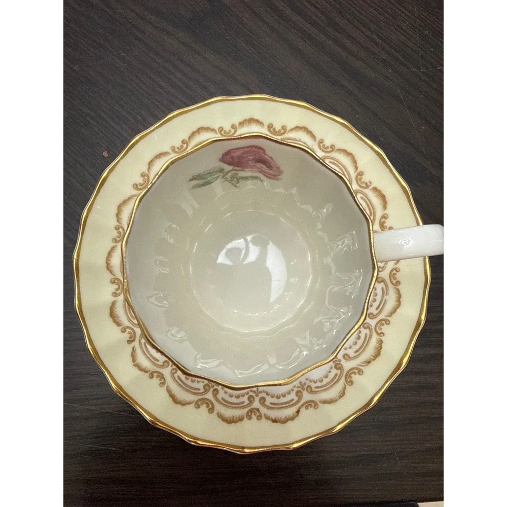 Royal Worcester Cromwell Teacup and Saucer Set Gold Gilt Pink Rose‎ Bone China